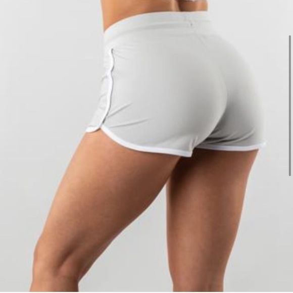 Alphalete Curve Shorts in Light Grey - Picture 3 of 7